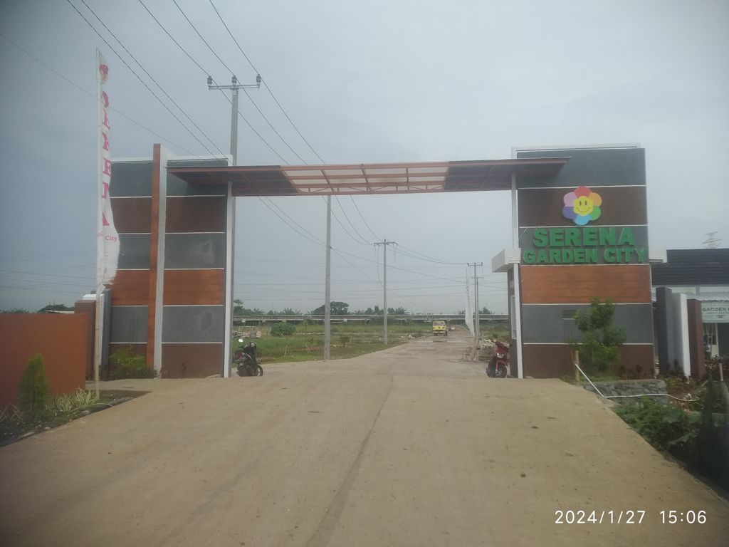 foto gerbang perumahan SERENA GARDEN CITY