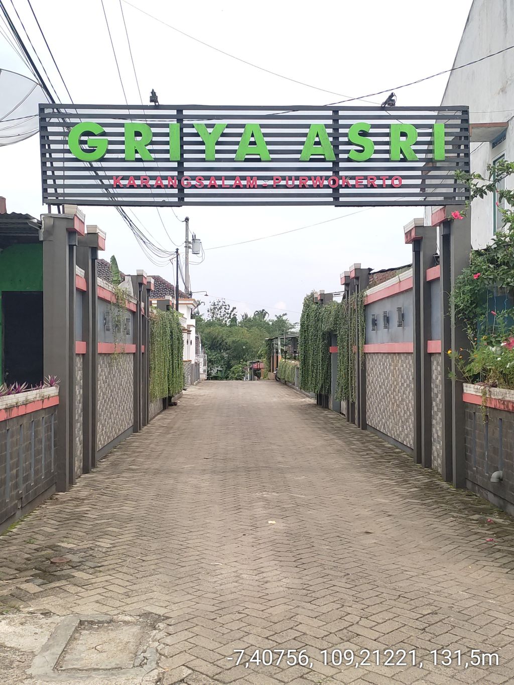 foto gerbang perumahan GRIYA ASRI KARANGSALAM TAHAP 2