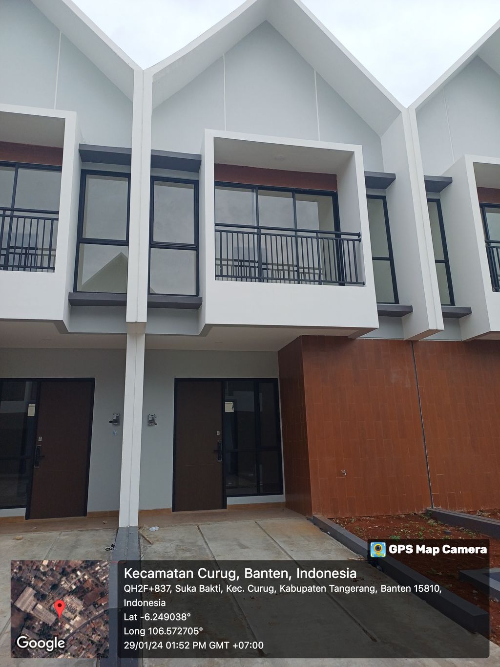 foto tampak rumah tipe 5 ULTIMATE perumahan SUMA VILLAGE