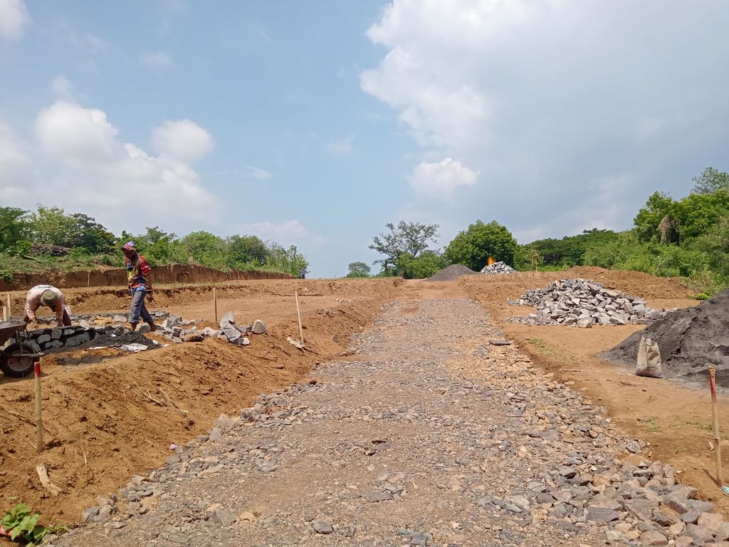 foto posisi tengah perumahan PERUMAHAN GEDONG BECIK TANGGUWISIA RESIDENCE