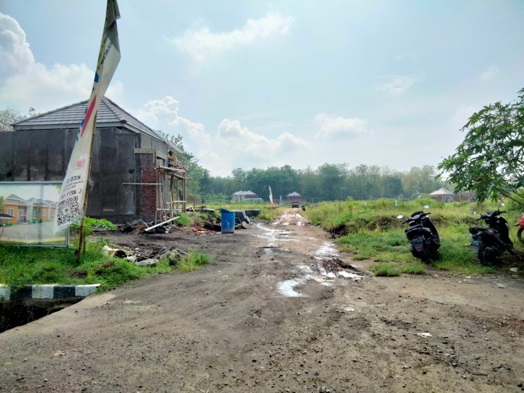foto gerbang perumahan ASTINA RESIDENCE KALIJAMBE