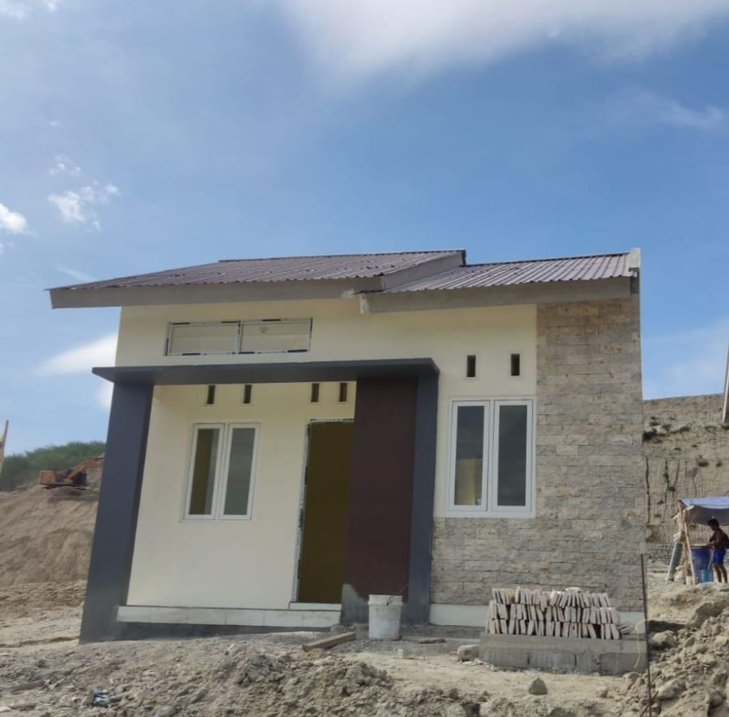 foto tampak rumah tipe 36/105 perumahan Celebes Residence