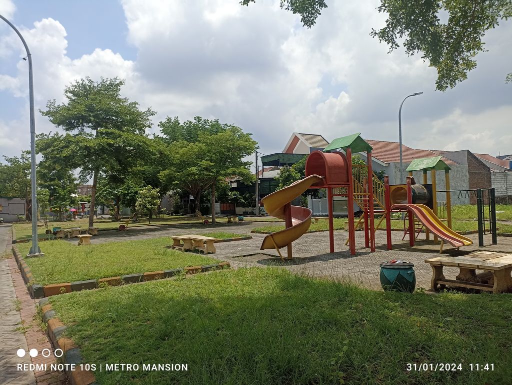 foto posisi tengah perumahan Metro Mansion
