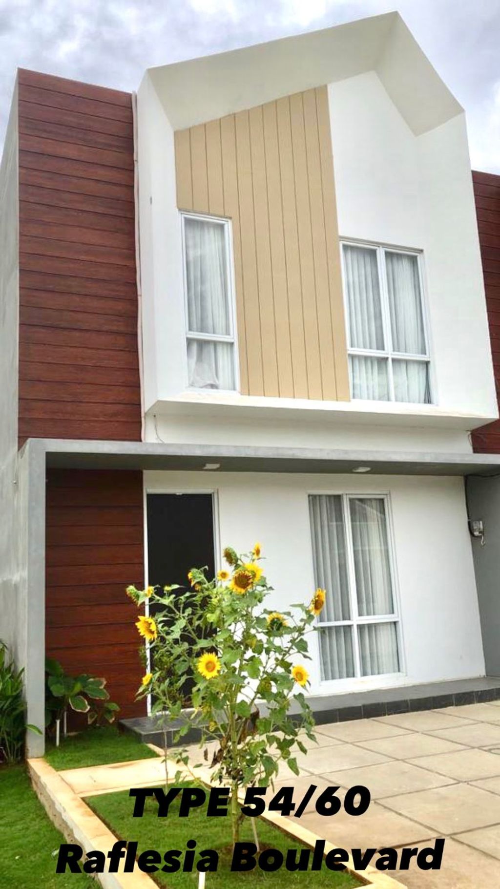 foto tampak rumah tipe 54/60 perumahan GRAND MAHKOTA 2_TAHAP 1