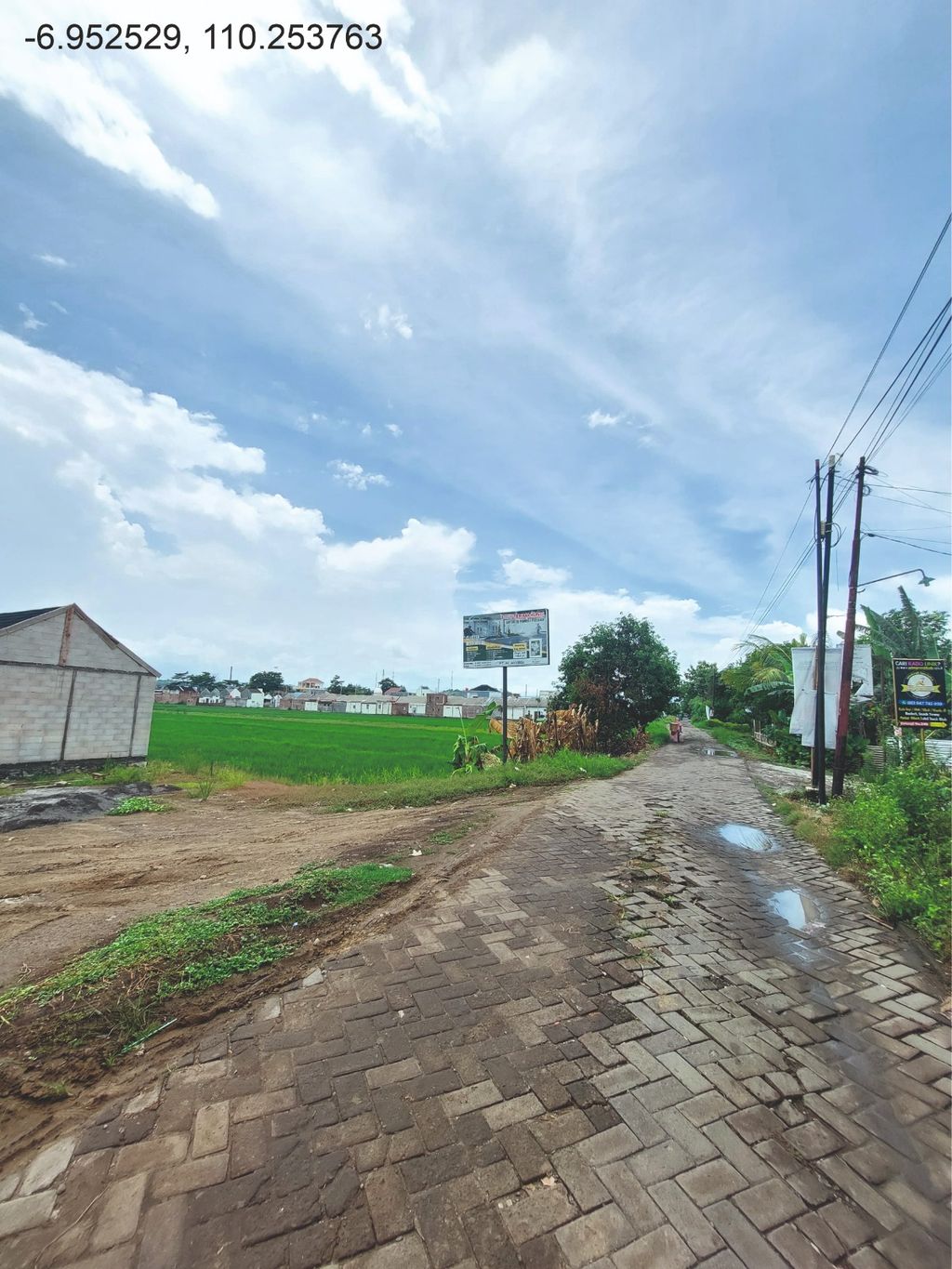 foto gerbang perumahan KALIWUNGU VILLAGE 2
