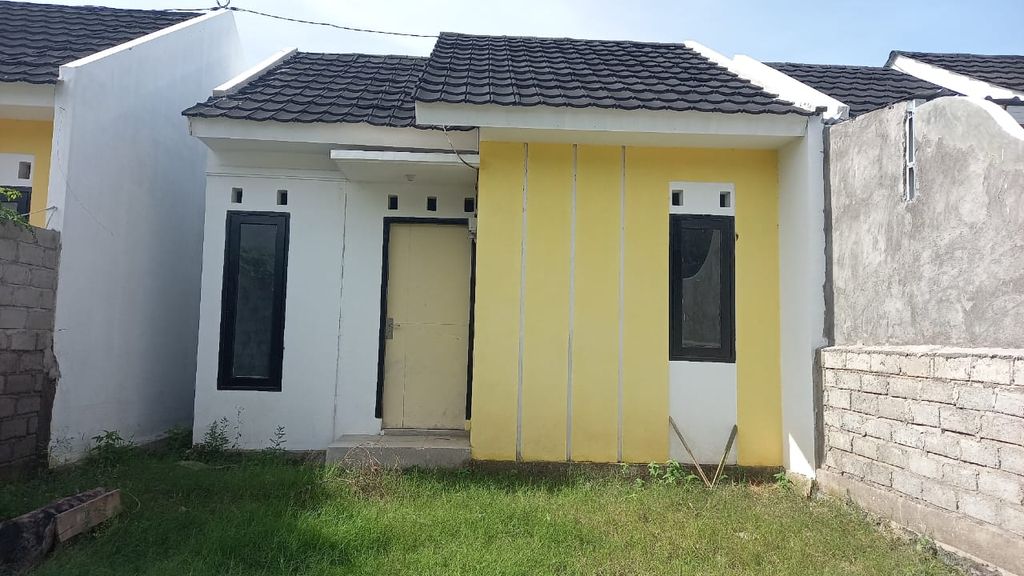 foto tampak rumah tipe 30 perumahan CITRA GARDEN 2