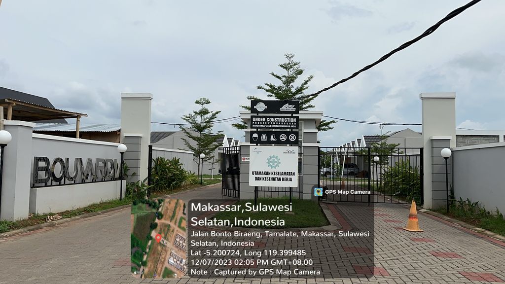 foto gerbang perumahan Bouvardia