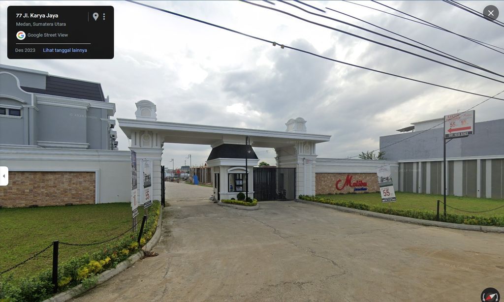 foto gerbang perumahan Komplek Malibu Junction