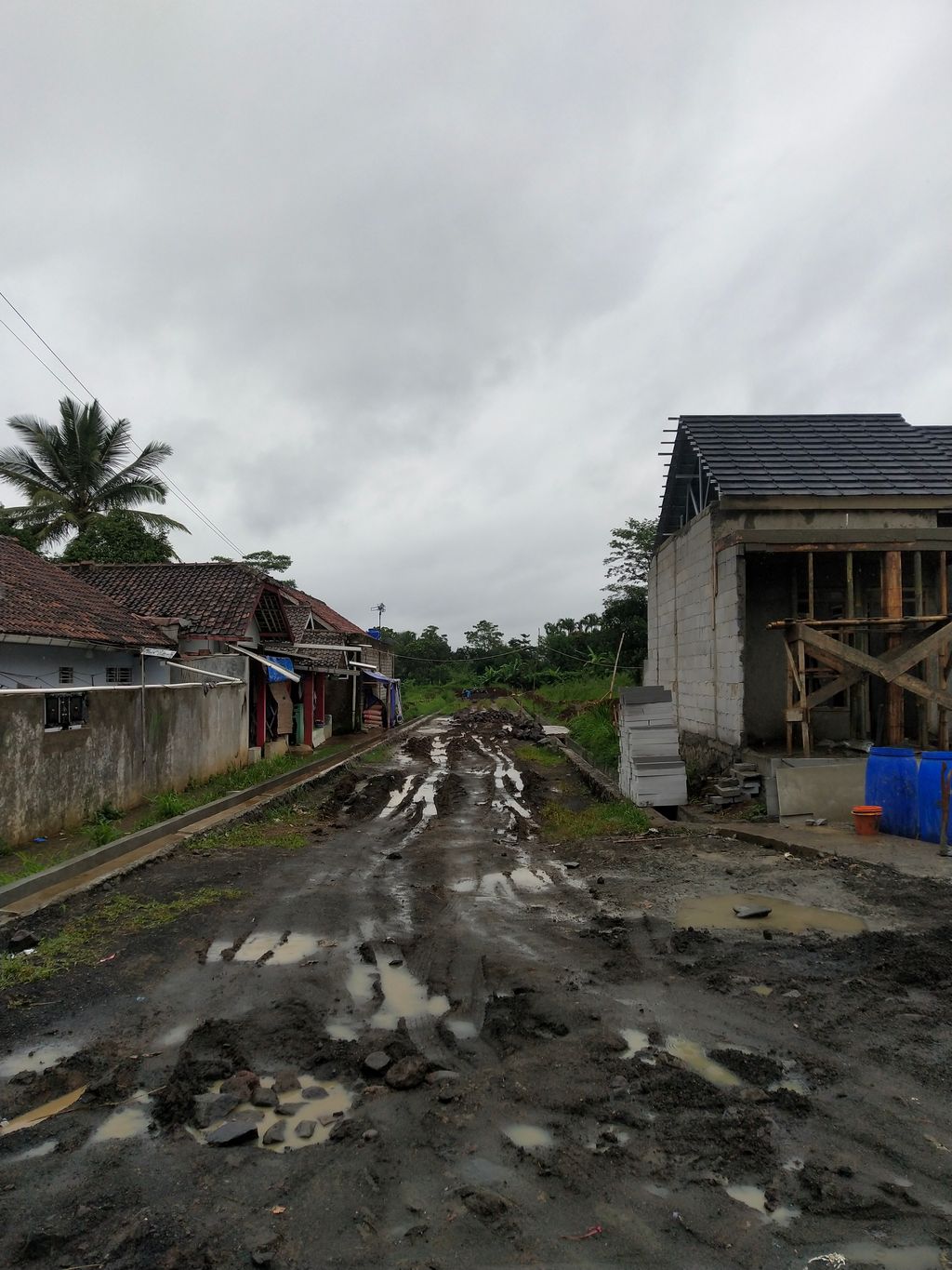 foto gerbang perumahan GREEN CASA CISEKE