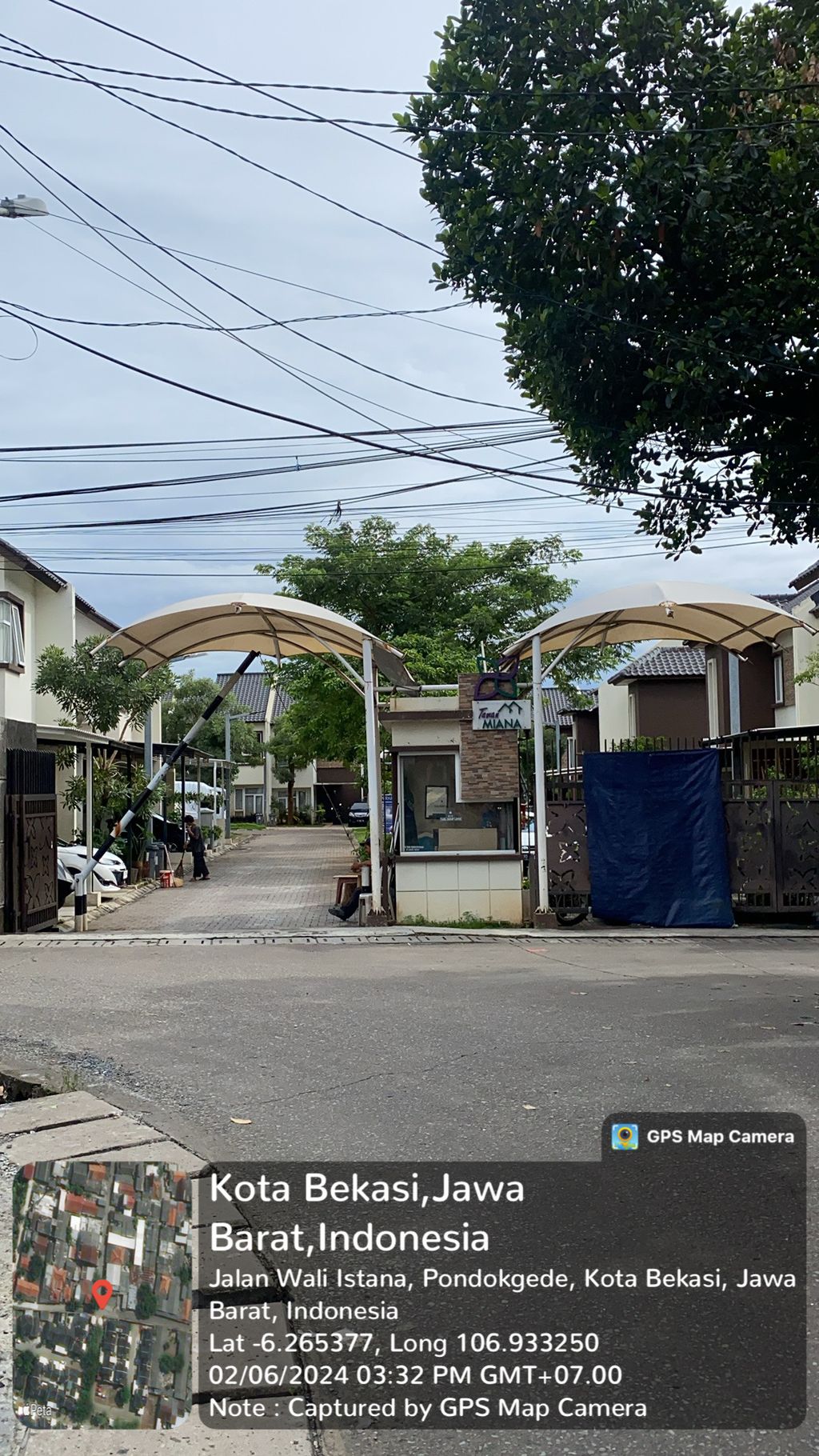 foto gerbang perumahan TAMAN MIANA