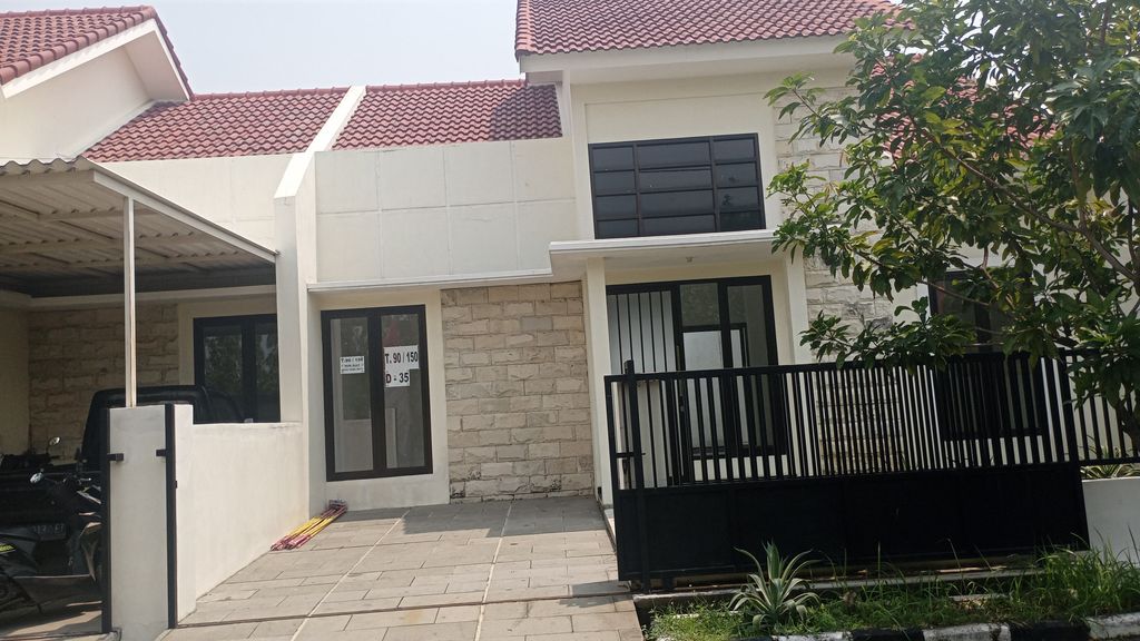 foto tampak rumah tipe 90 perumahan JUANDA REGENCY