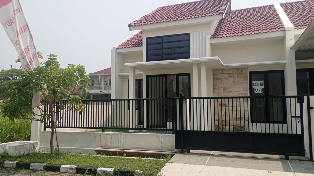 foto tampak rumah tipe 81 perumahan JUANDA REGENCY