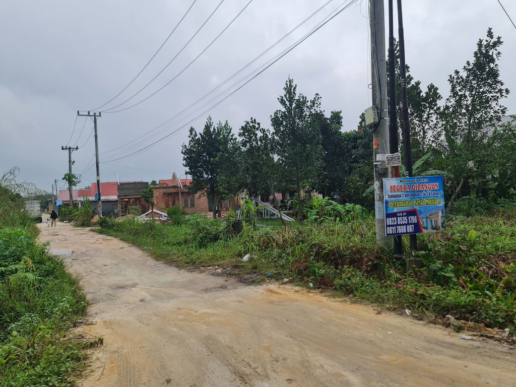 foto gerbang perumahan Setia Mulya 9