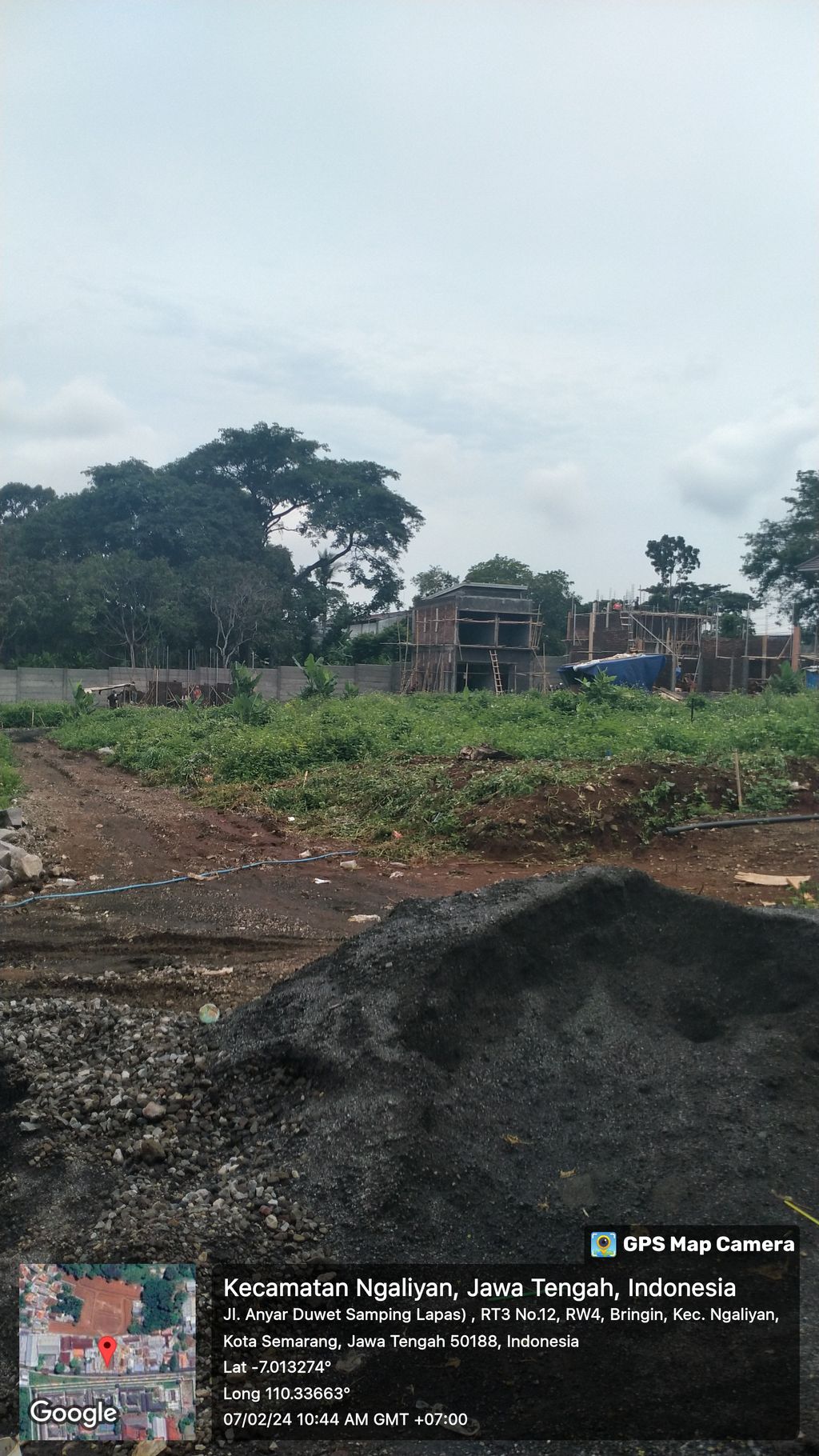 foto posisi tengah perumahan NAWASENA PARK NGALIYAN