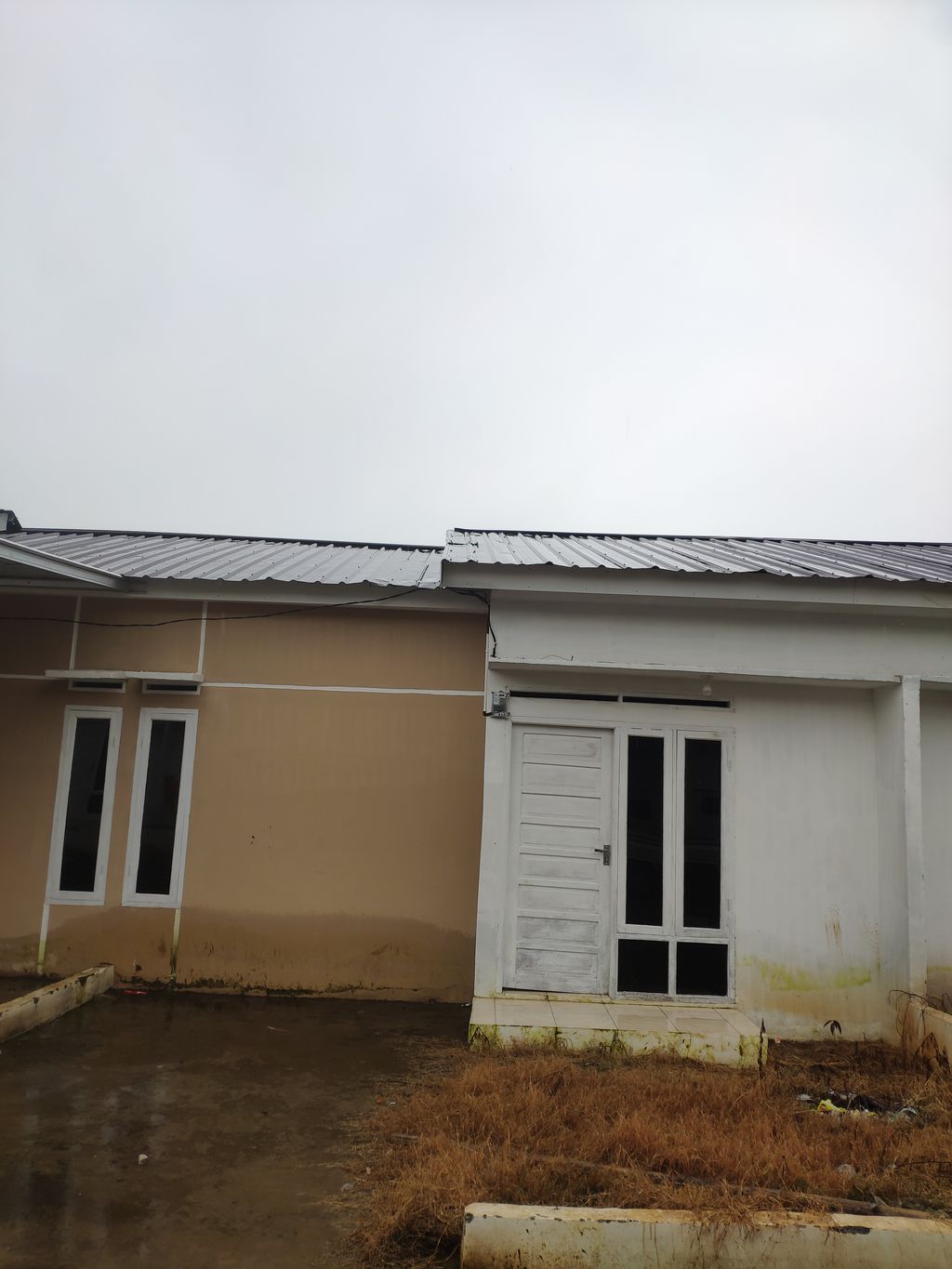 foto tampak rumah tipe 36 perumahan AMALIA PLAINS HOUSE
