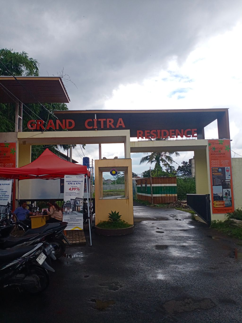 foto gerbang perumahan GRAND CITRA RESIDENCE
