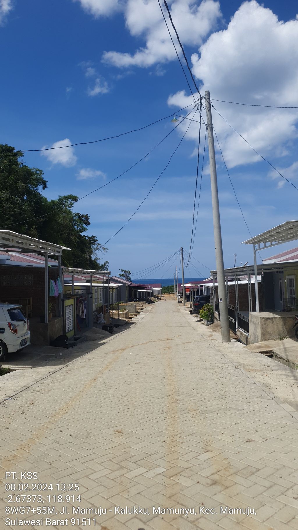 foto posisi tengah perumahan ROYAL GREEN HILLS 2