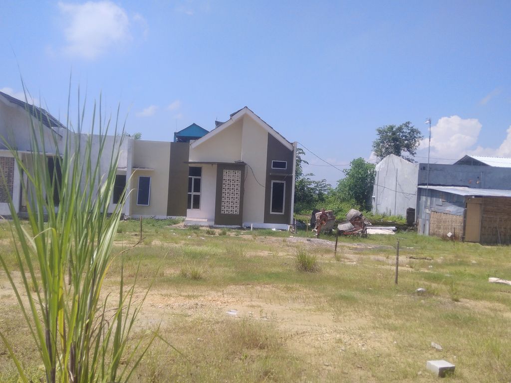 foto contoh rumah perumahan PERUMAHAN DAHAYU PERMATA