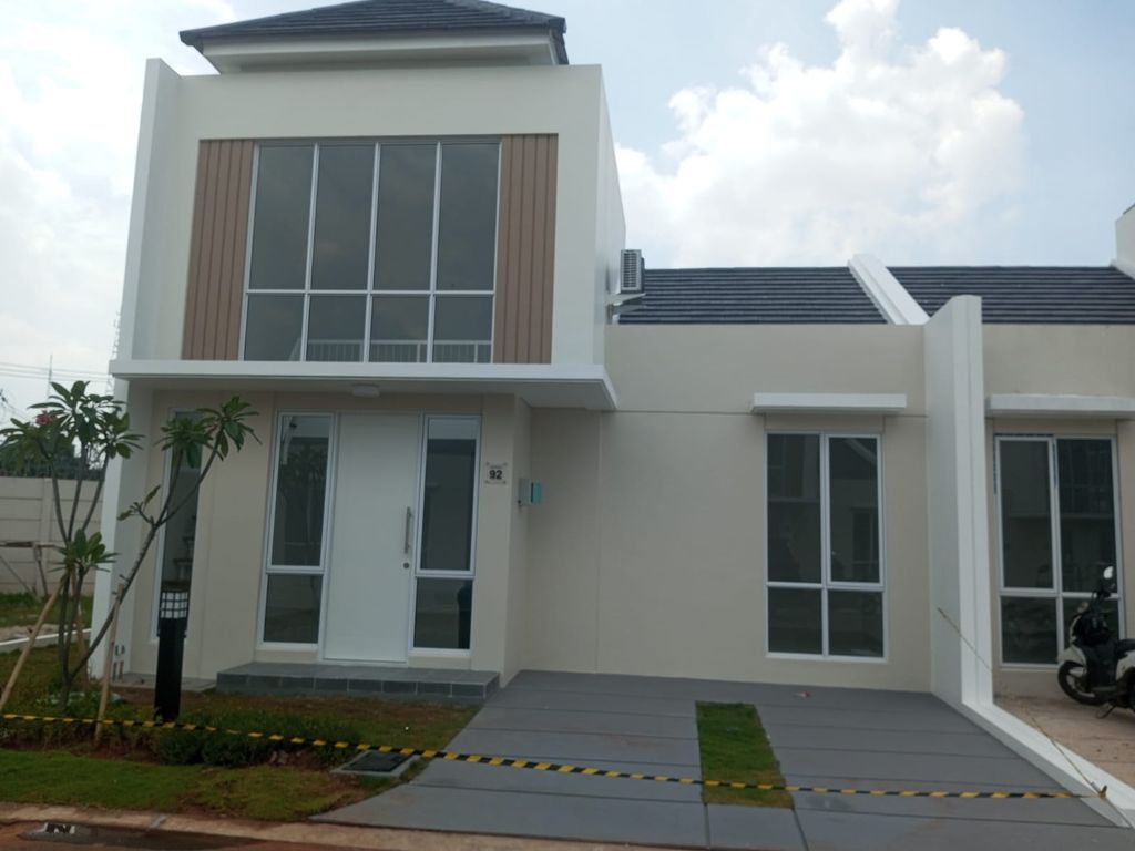 foto tampak rumah tipe ASTER 6/92 perumahan PARAMOUNT PETALS TAHAP 1