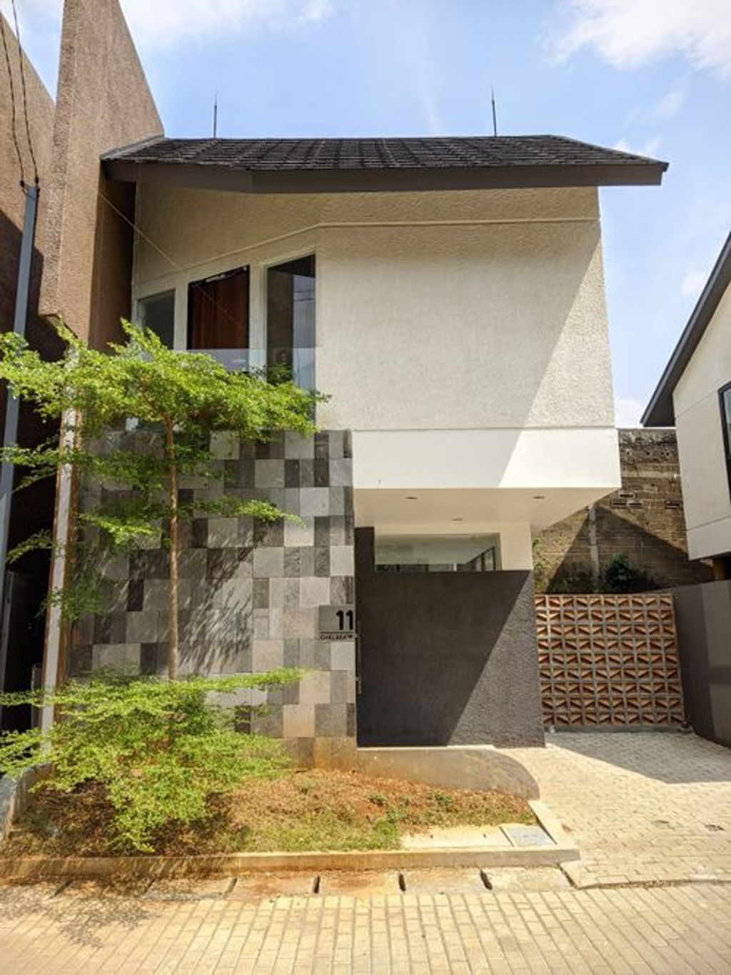 foto tampak rumah tipe CMH 11 - J perumahan Chelsea Modern Home