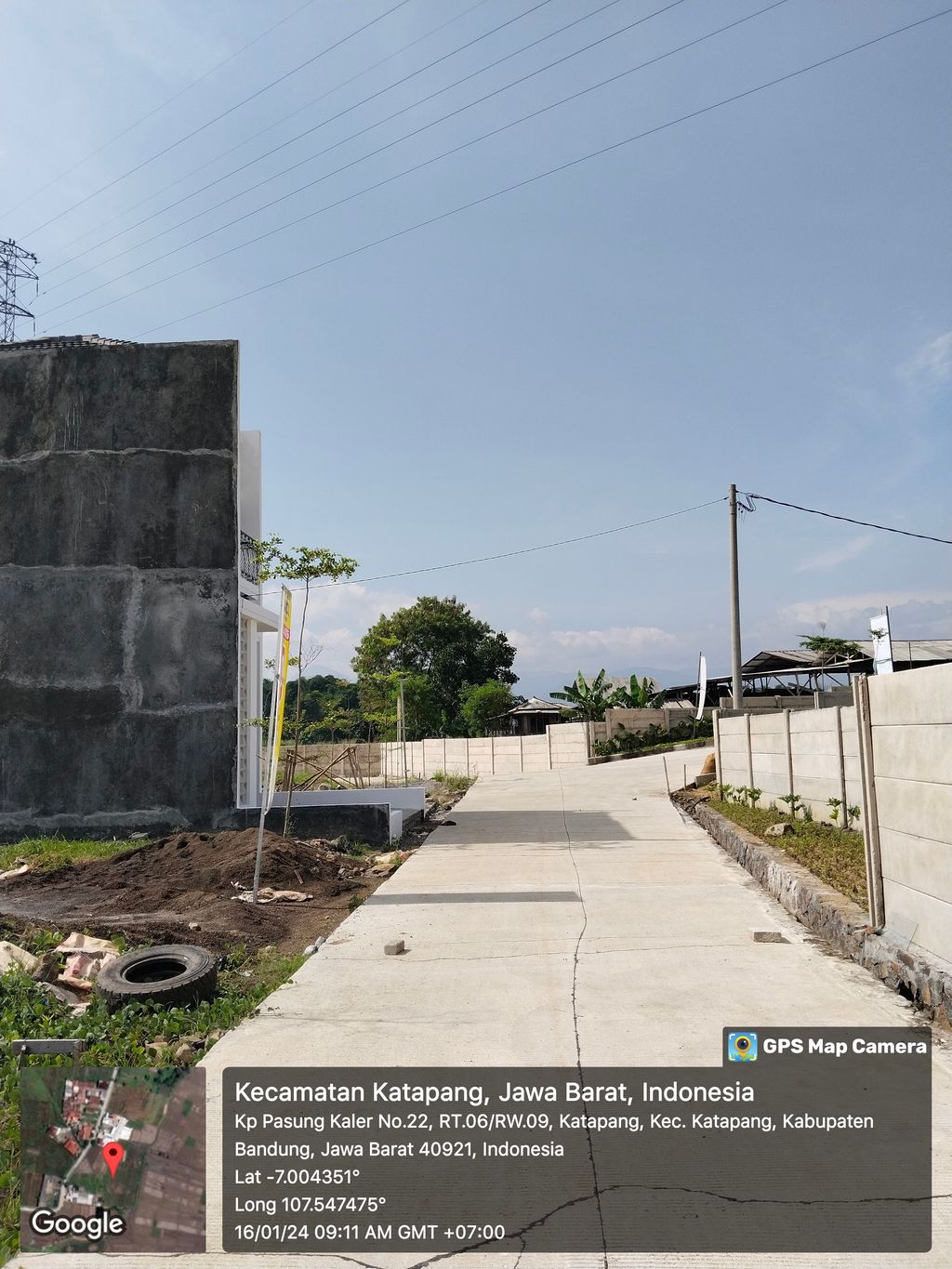 foto posisi tengah perumahan G-Land Canola Residence