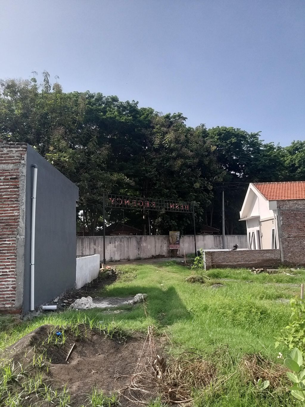 foto posisi tengah perumahan Hesni Regency Mahakam
