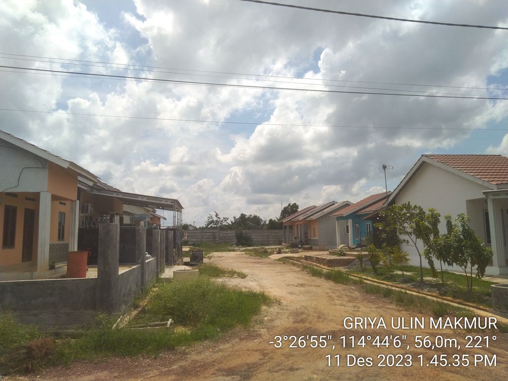 foto posisi tengah perumahan GRIYA ULIN MAKMUR II