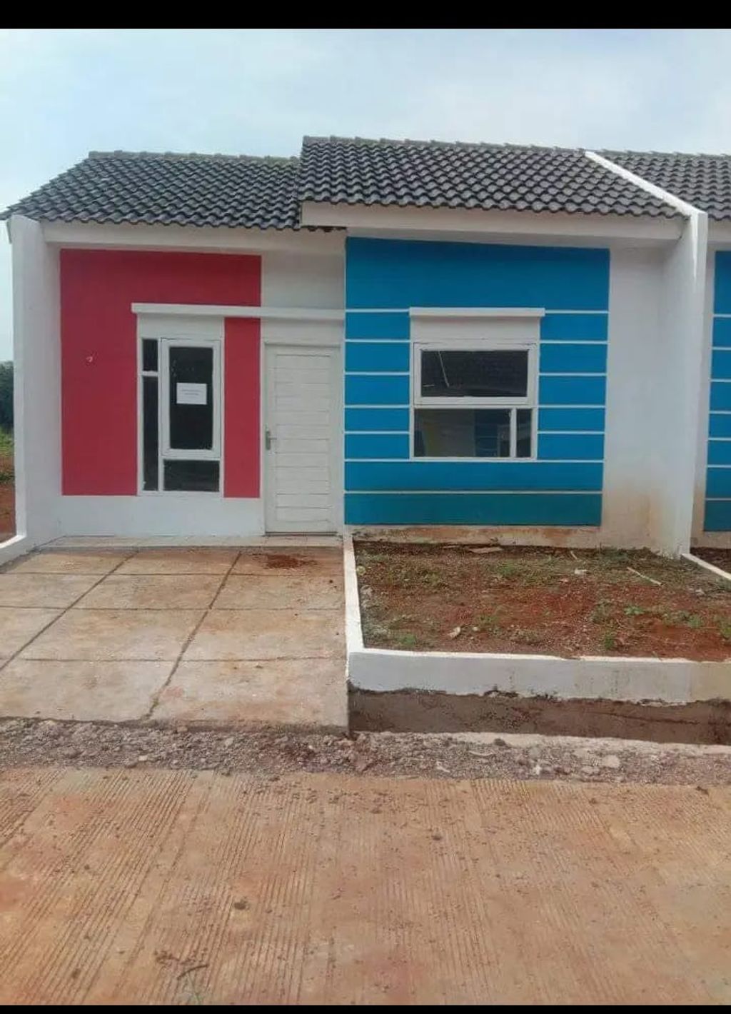 foto tampak rumah tipe 30/60 perumahan PESONA ALAM HIJAU