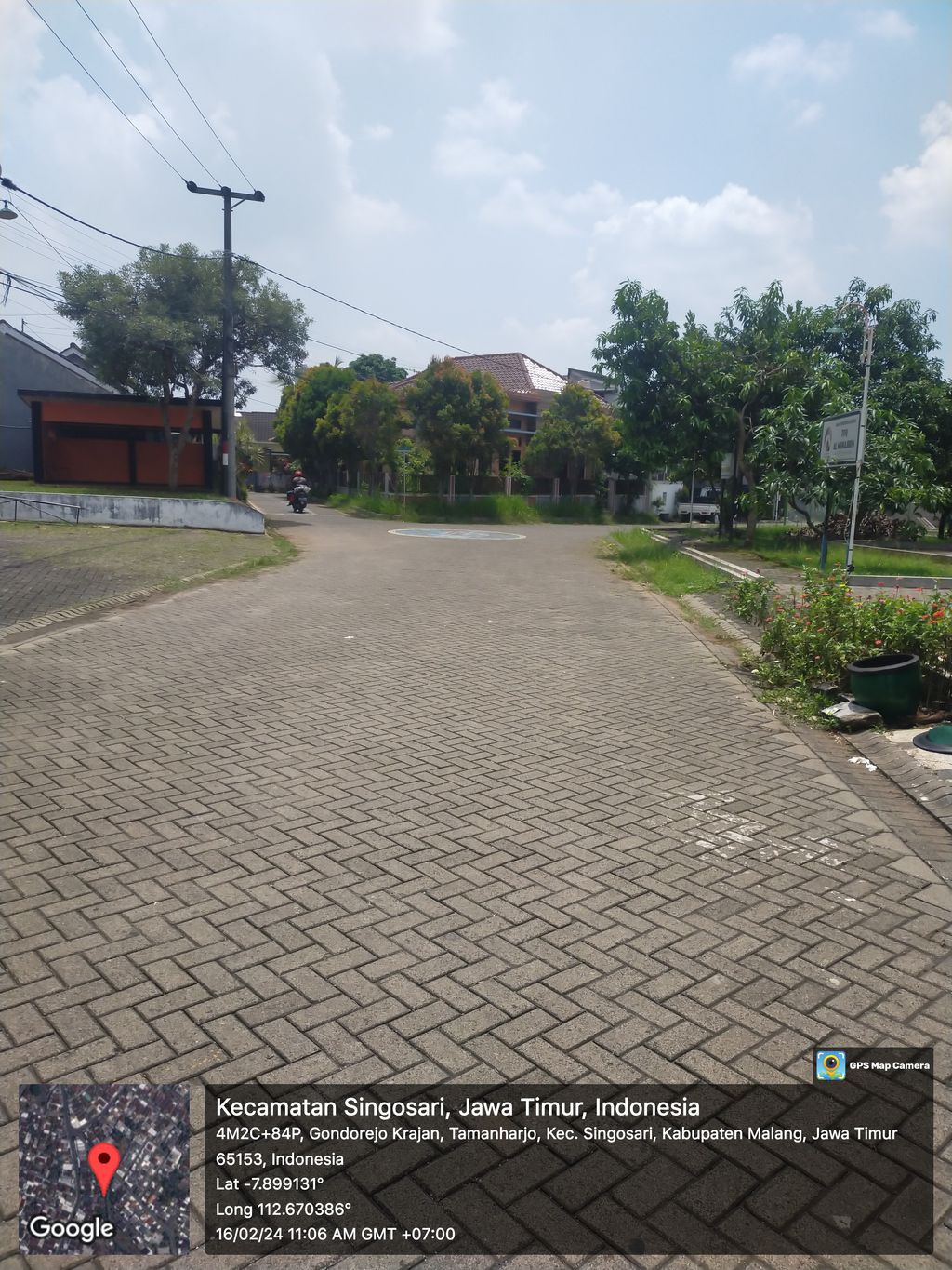 foto posisi tengah perumahan CHANDRA KIRANA REGENCY