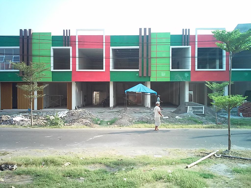 foto tampak rumah tipe Ruko Belakang perumahan RADO TRADE CENTER