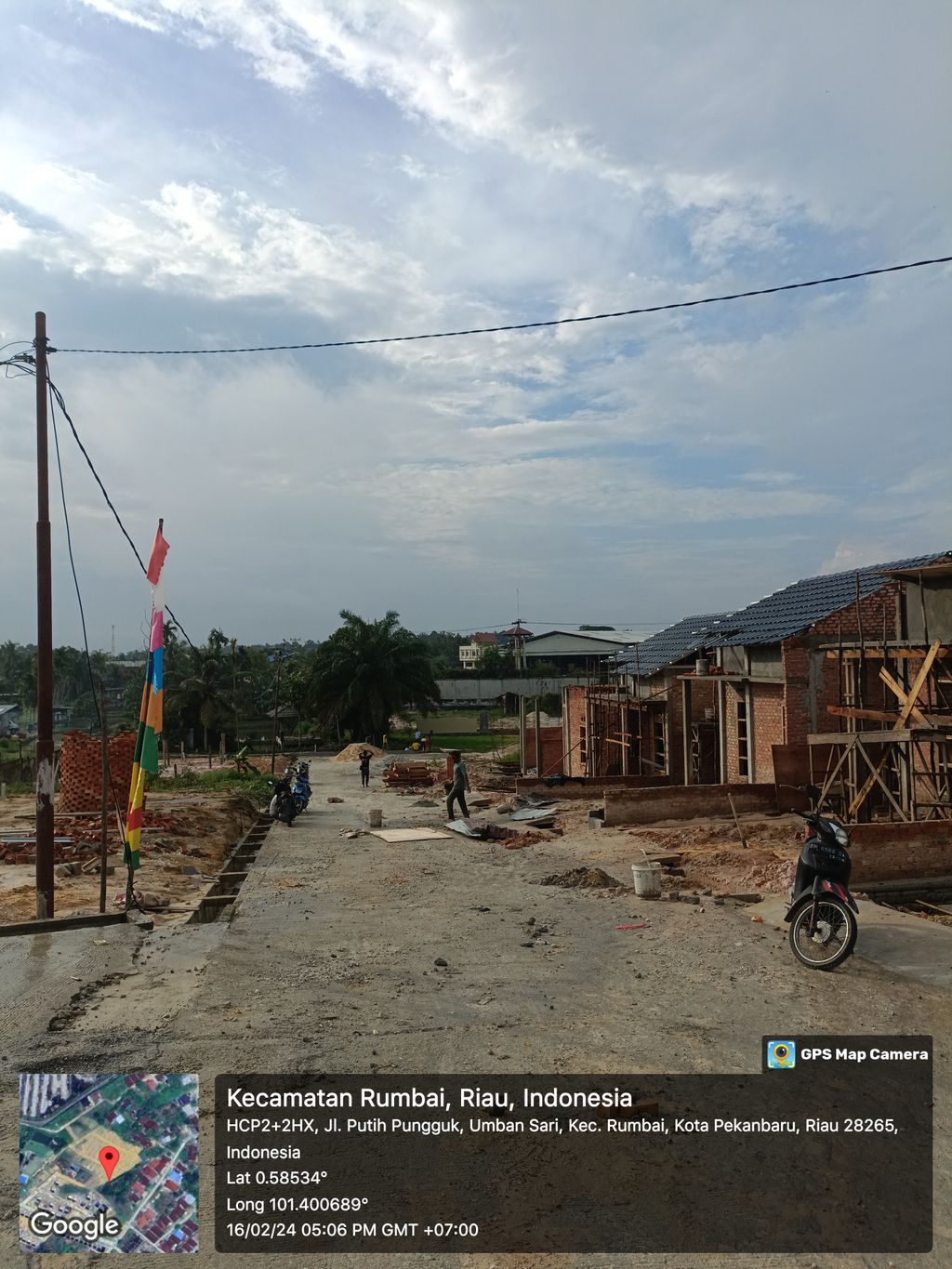 foto posisi tengah perumahan GRIYA PADAT KARYA V TAHAP II