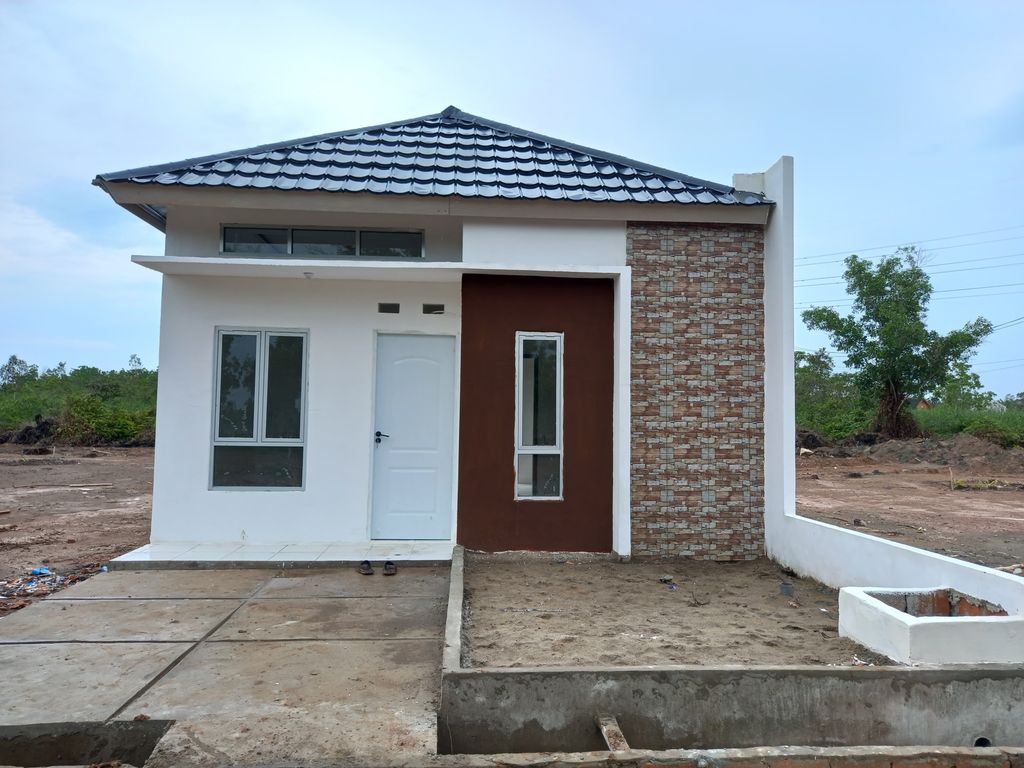 foto tampak rumah tipe 36/90 perumahan Taman Alisha 2