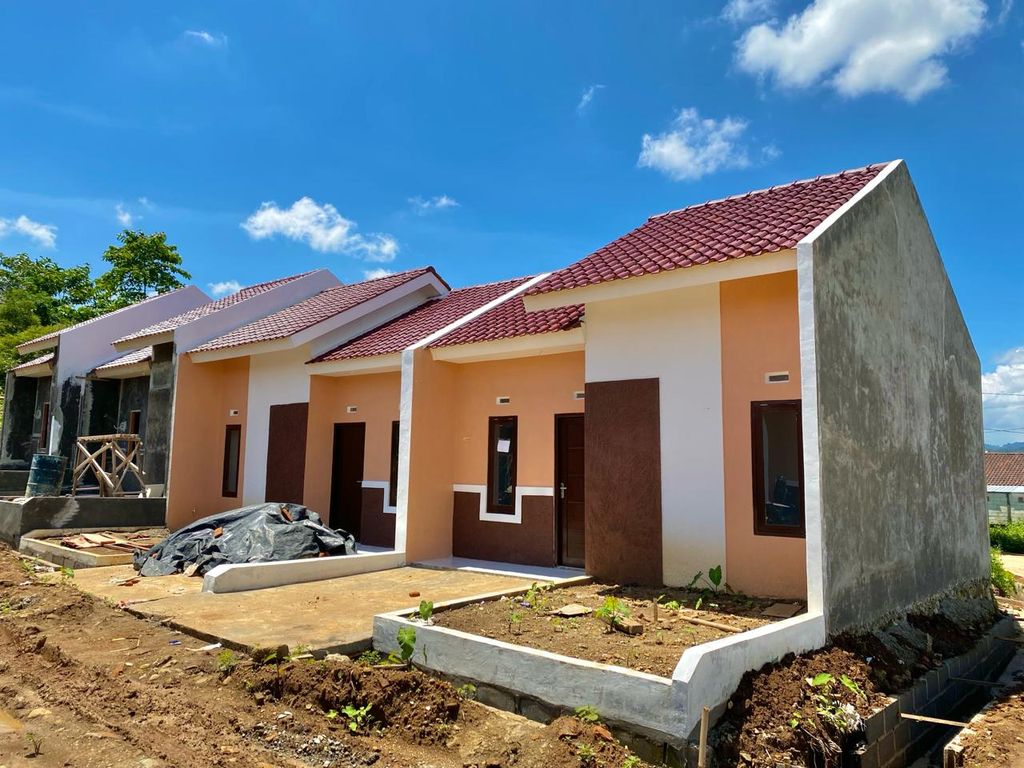 foto tampak rumah tipe SUBSISI 28/60 perumahan GRIYA RAFADA 4