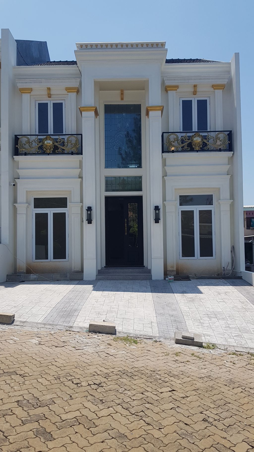 foto contoh rumah perumahan BELLA VISTA REGENCY