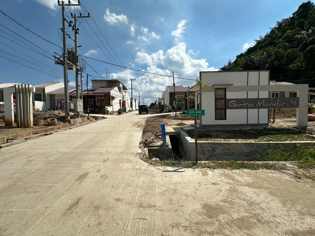 foto gerbang perumahan GRHA MANDIRI 4 - TAHAP II