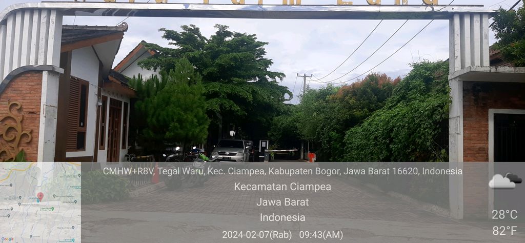 foto gerbang perumahan Tasnim Riverside