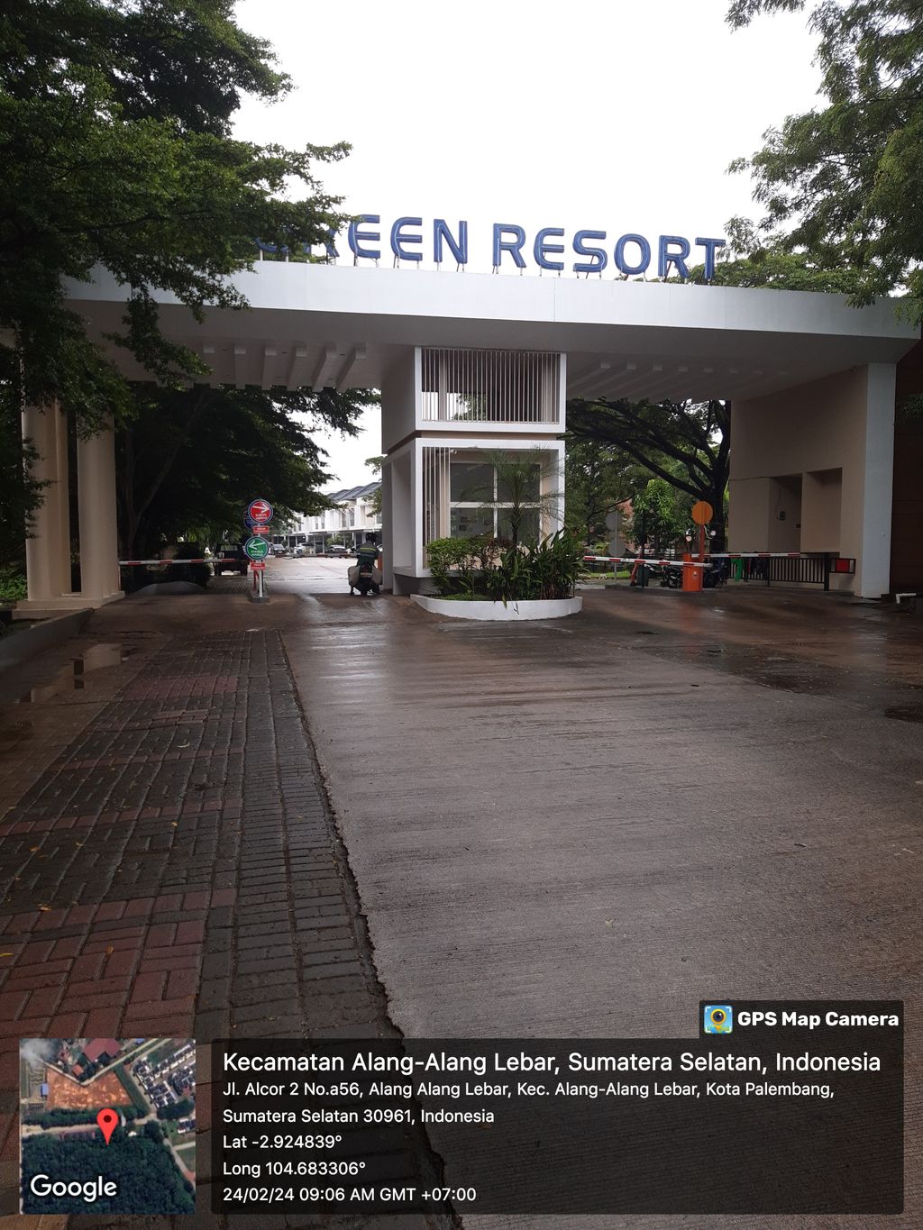 foto gerbang perumahan GREEN RESORT 4