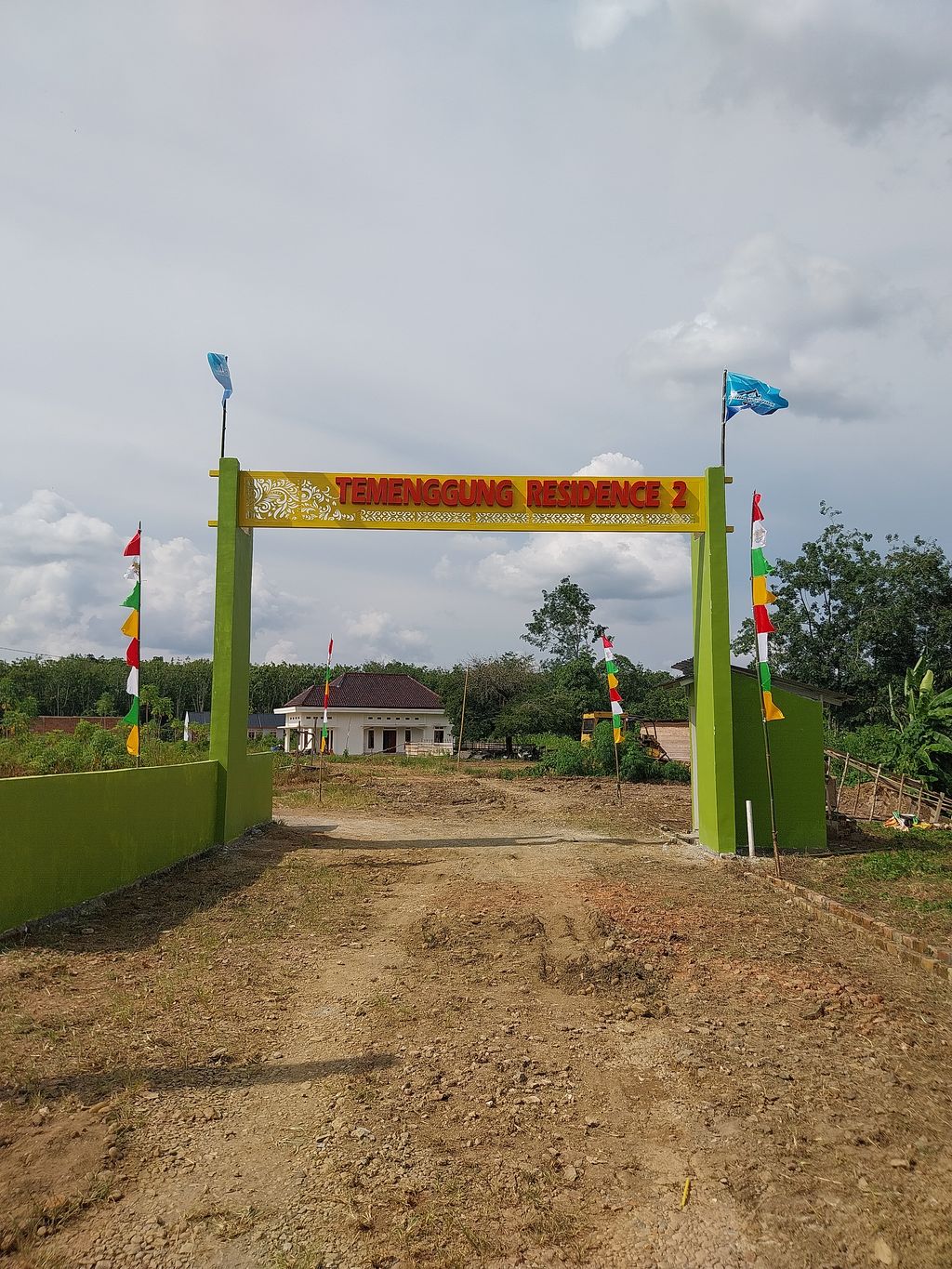 foto gerbang perumahan TEMENGGUNG JAYA RESIDENCE