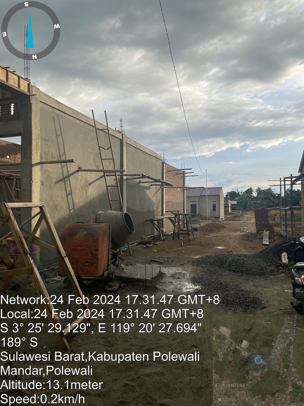 foto gerbang perumahan GRIYA UTAMA RESIDENCE LANTORA
