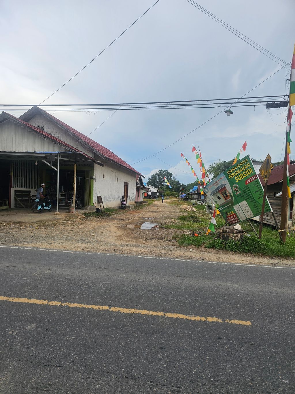 foto gerbang perumahan SINAR ALAM RANTAU PERMAI
