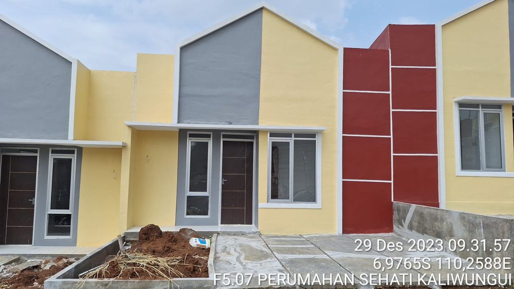foto tampak rumah tipe SUBSIDI 30/60 B perumahan SEHATI KALIWUNGU
