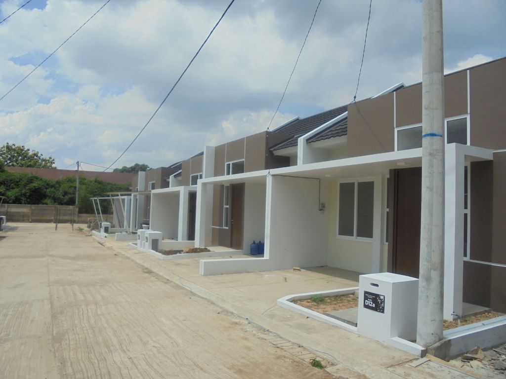 foto tampak rumah tipe Orchid perumahan GREEN TANAH MAS REGENCY