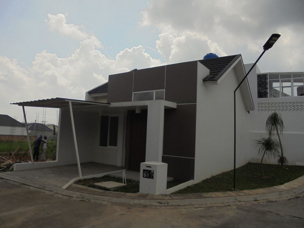 foto tampak rumah tipe Red Orchid perumahan GREEN TANAH MAS REGENCY