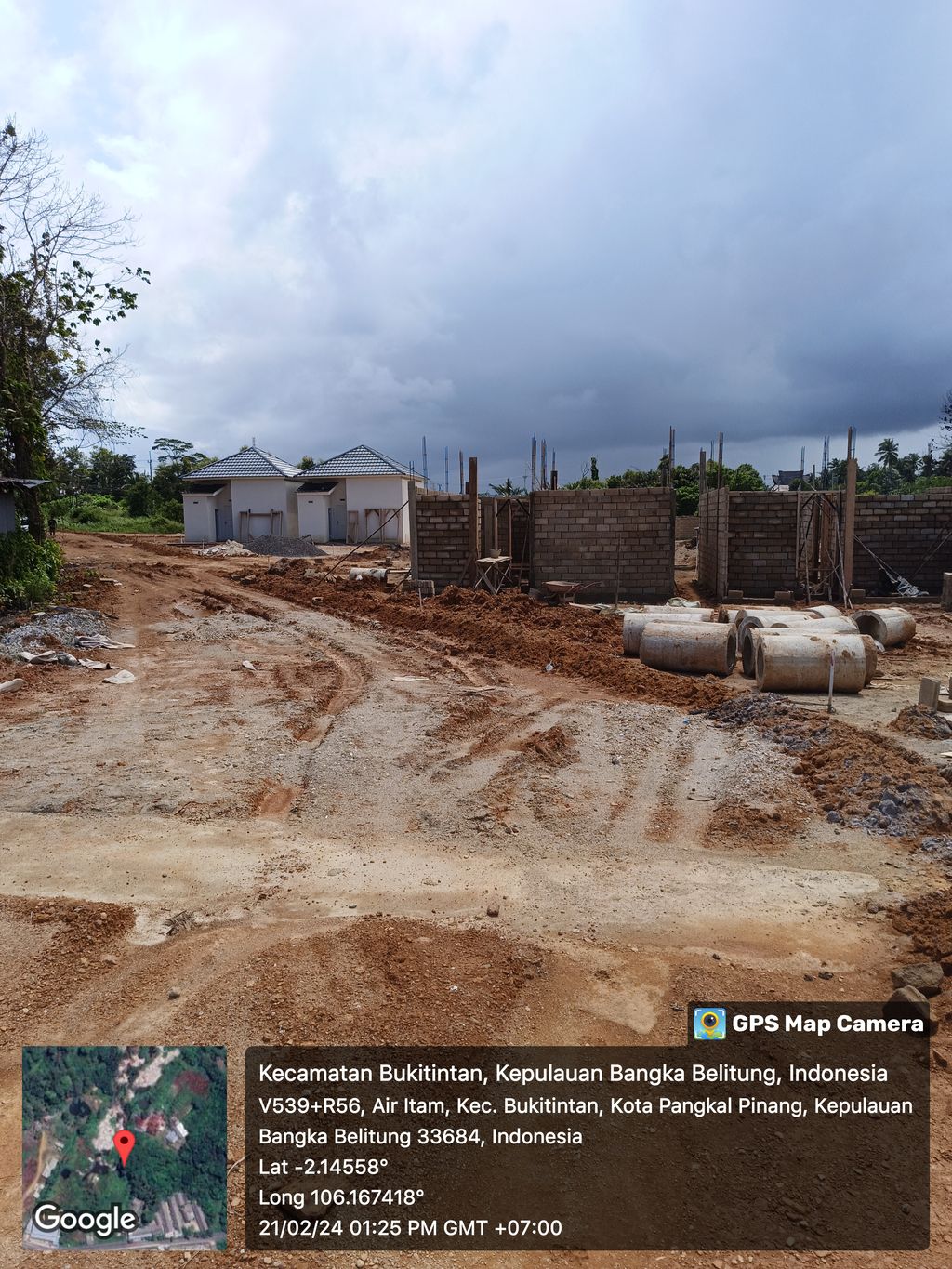 foto posisi tengah perumahan PERUMAHAN PONDOK INDAH 10