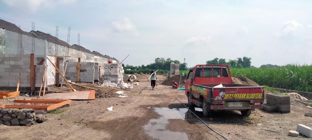 foto posisi tengah perumahan GREEN TUGUREJO RESIDENCE 5