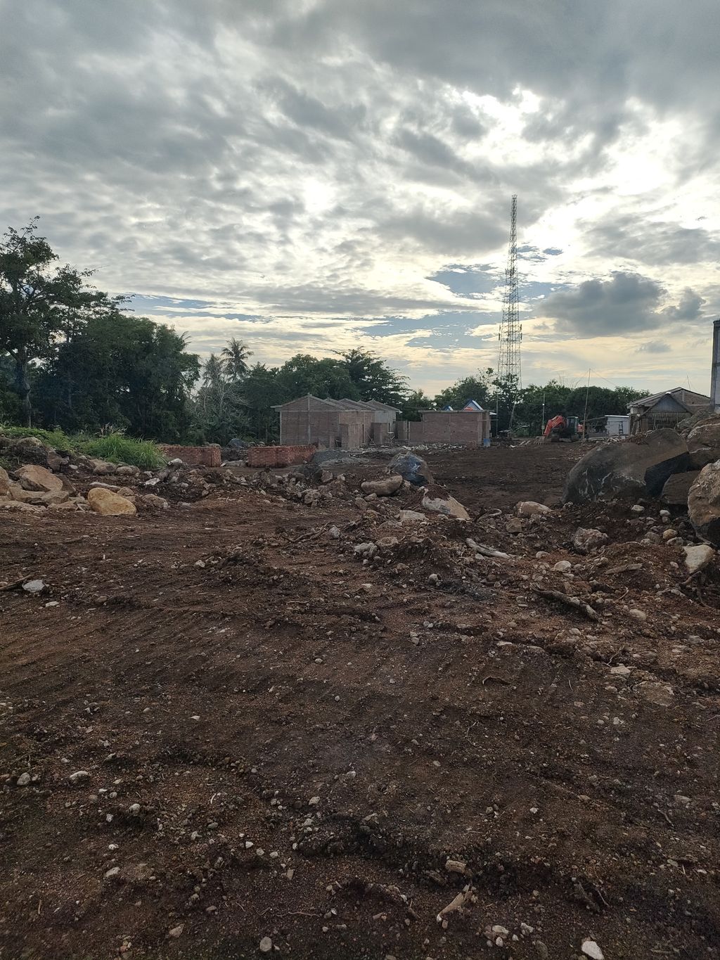 foto posisi tengah perumahan ATHA RESIDENCE DOLANGANG