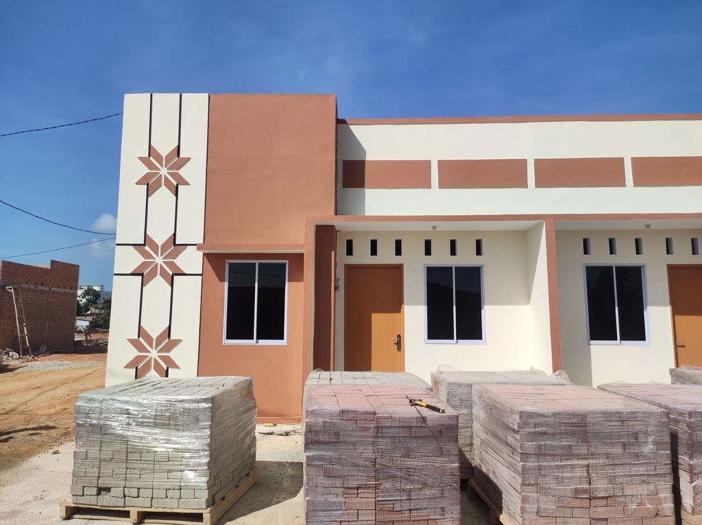 foto contoh rumah perumahan PERUMAHAN PEONY