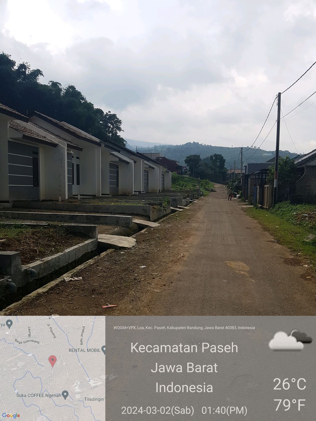 foto posisi tengah perumahan BUMI KEMBANG LOA PERMAI