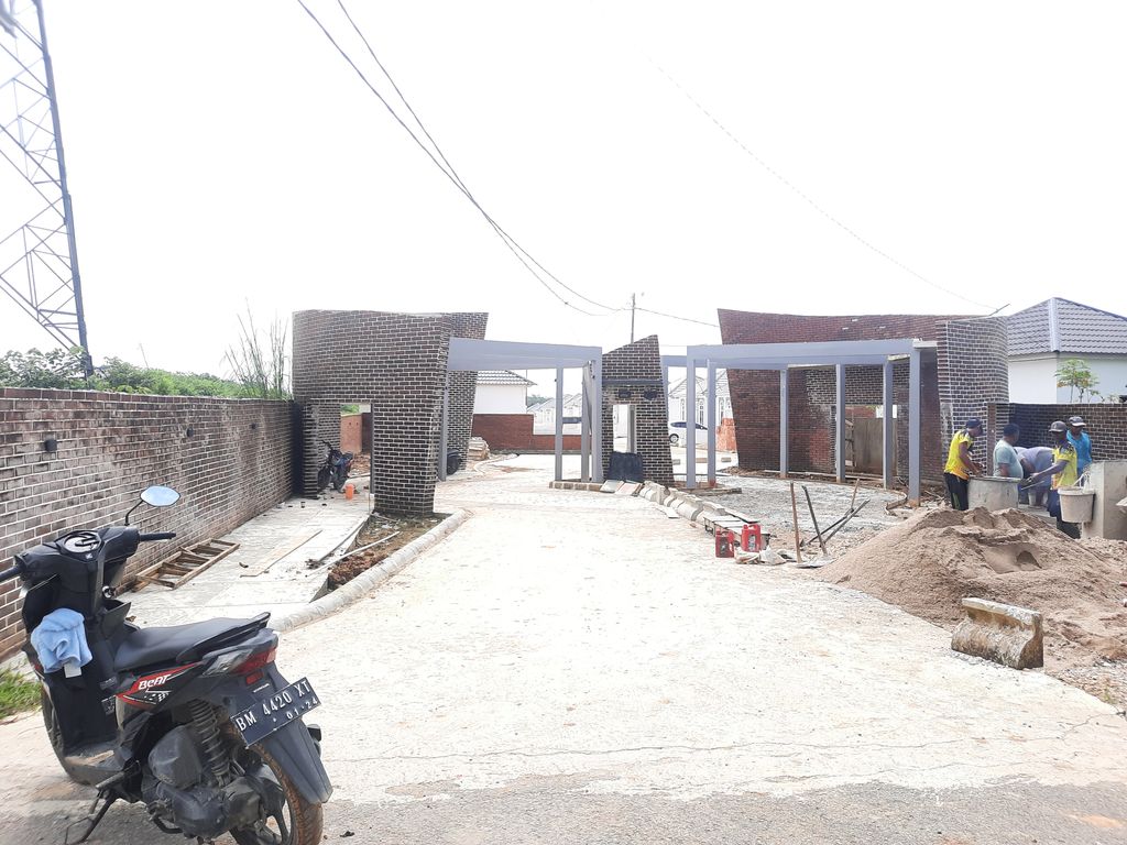foto gerbang perumahan ASADEL LIVING TAHAP II