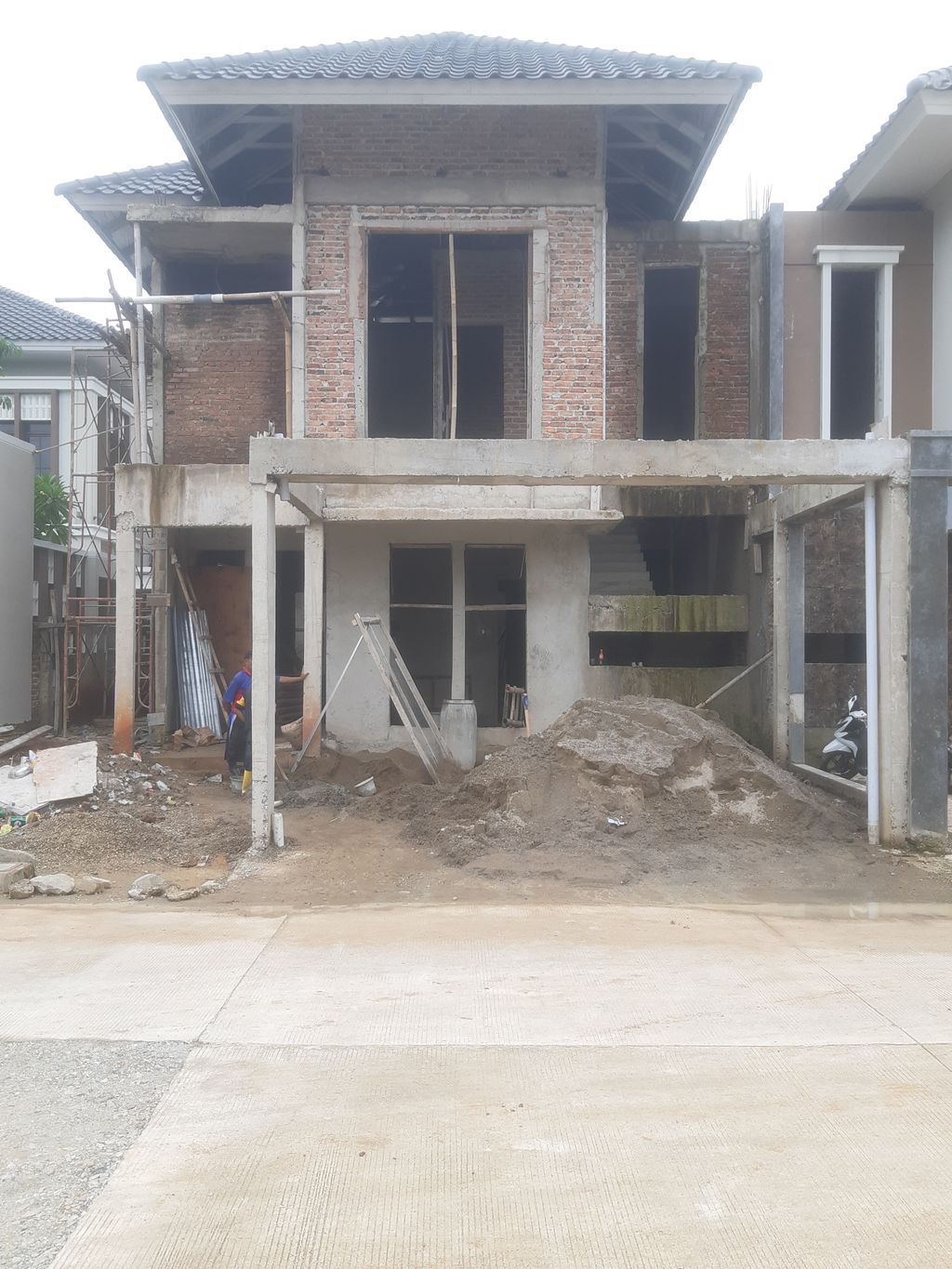 foto tampak rumah tipe Kertajaya II No 18 perumahan Kota Kertabumi Karawang Barat